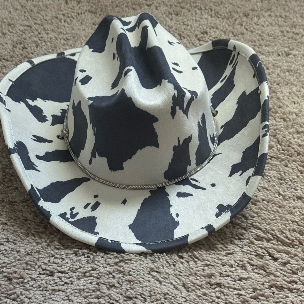 Gray and white Cowboy Hat